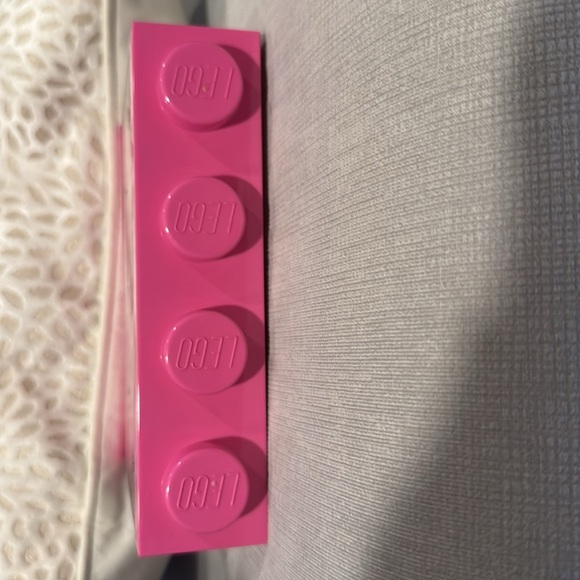 Lego Holiday Figures and Display Case - Picture 3 of 7